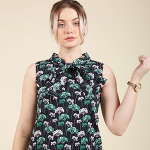 Modcloth Tie Neck Sleeveless Top 1X